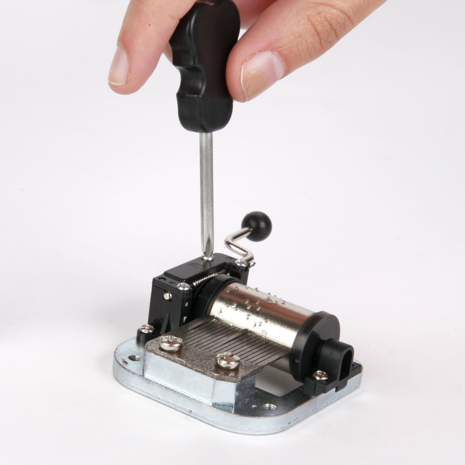 products-make-your-ownmusic-box-action_0167_1_