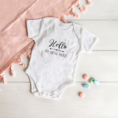 baby-onesie-tileimage-1x1