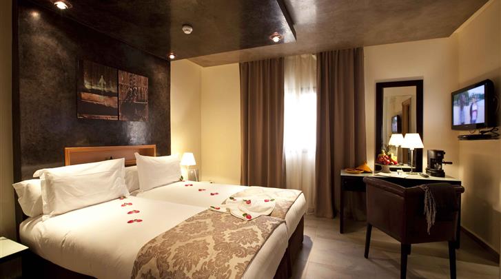 marrakech-hotel-dellarosa-suites-spa-etsm-standaard-kamer-12312015112516-727x405
