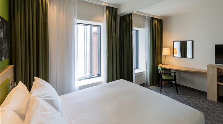 antwerpen-hampton-by-hilton-antwerp-central-station-standaard-kamer-01092023041951-727x405