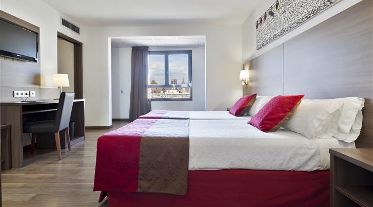 barcelona-hotel-auto-hogar-standaard-kamer-03072016013816-727x405