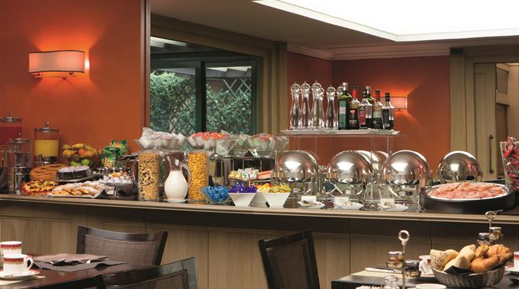 buffet-S_4548A_10152015034222_727x405