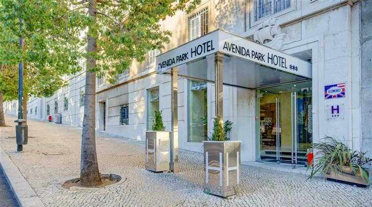 lissabon-hotel-avenida-park-fa-ade-hotel-12172018053216-727x405
