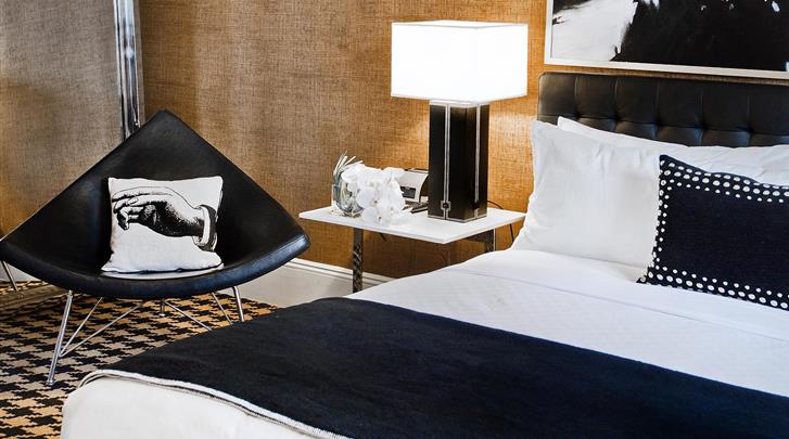 new-york-hotel-ameritania-standaard-kamer-11252015015703-727x405