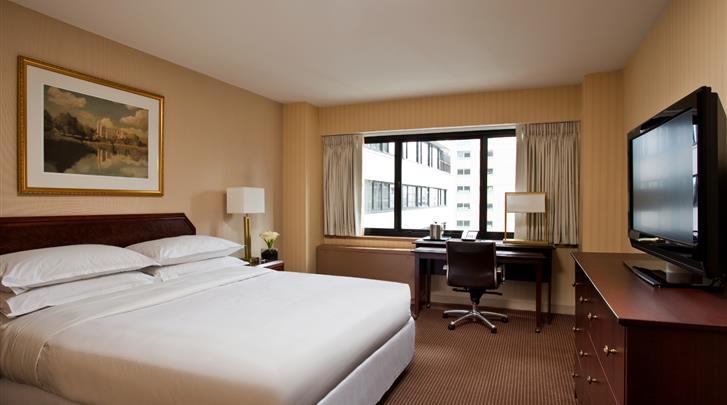 new-york-hotel-the-manhattan-at-times-square-standaard-kamer-02112016032604-727x405