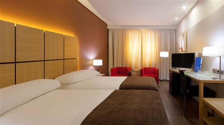 valencia-hotel-silken-puerta-valencia-standaard-kamer-02022016100850-727x405