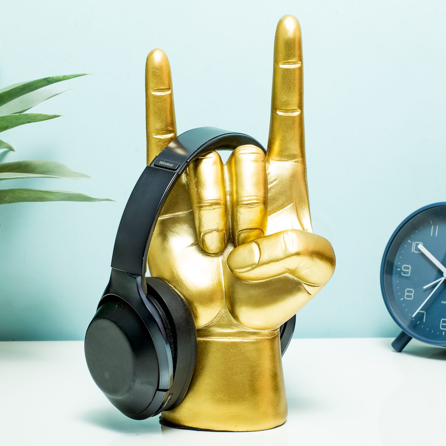 200475-Gold-Rock-On-Headphone-Stand-Luckies-1