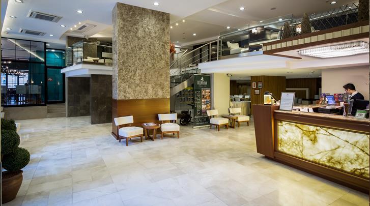 istanbul-hotel-orka-royal-receptie-01082016122530-727x405