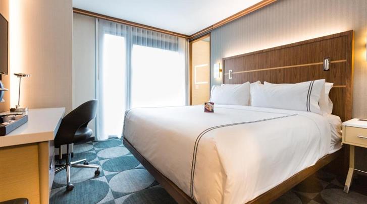 new-york-hotel-crowne-plaza-hy36-midtown-manhattan-t-standaard-kamer-12222022104242-727x405